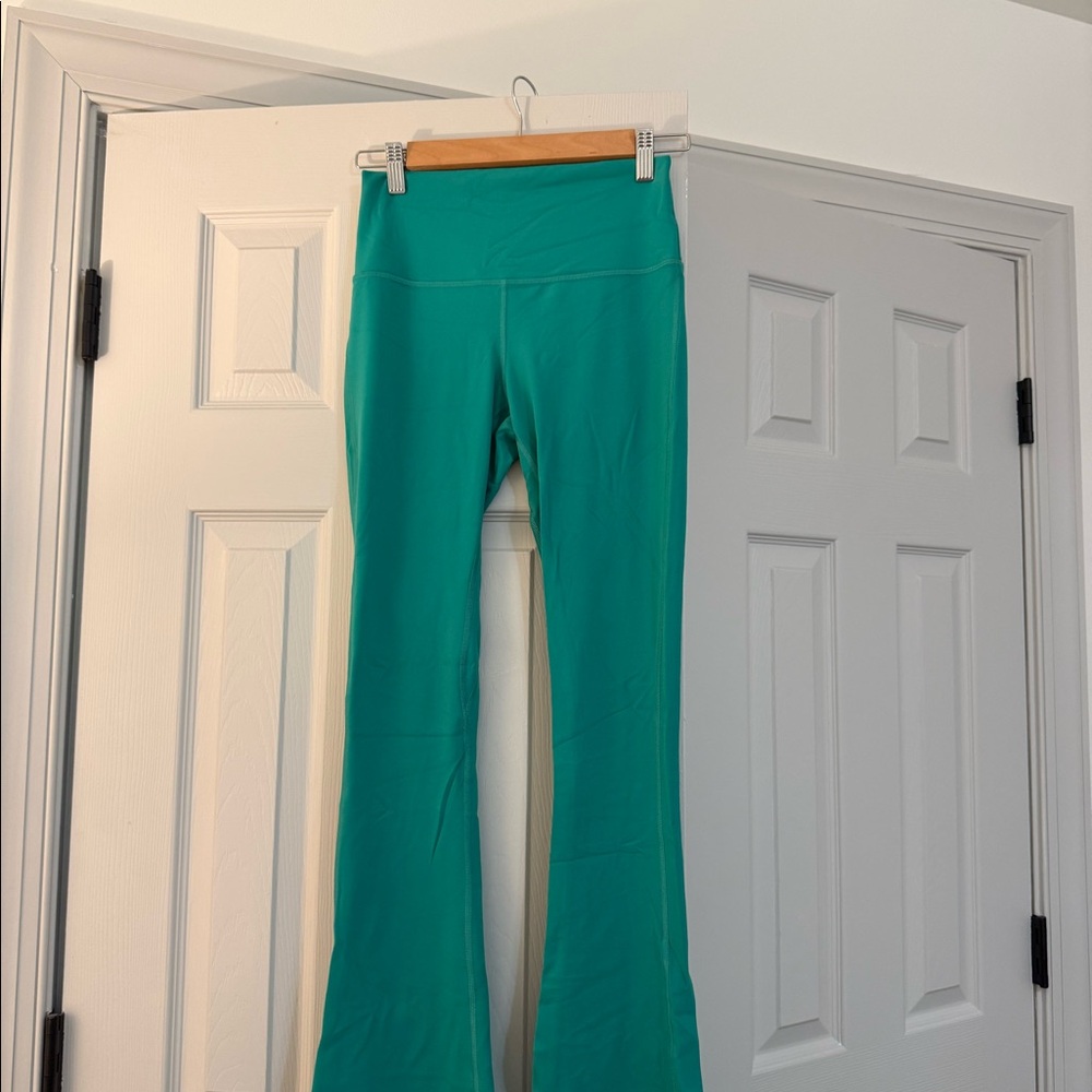 Lulu Lemon Align Mini Flare
